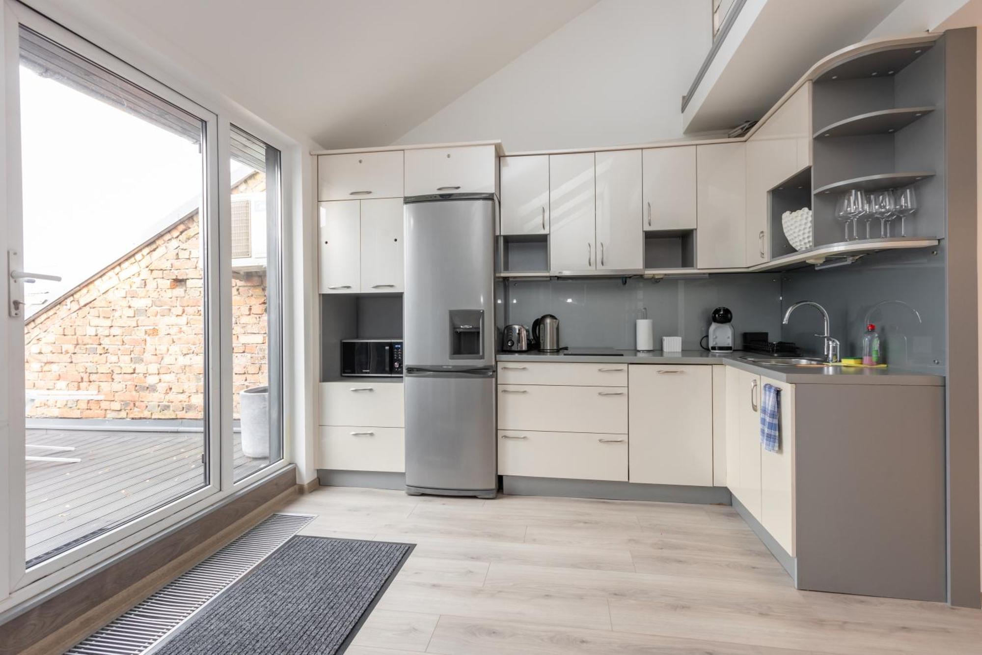 Penthouse Apartment With Terrace ريغا المظهر الخارجي الصورة